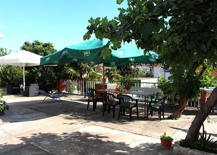 Appartamento By The Sea Tisno, Murter - 13588